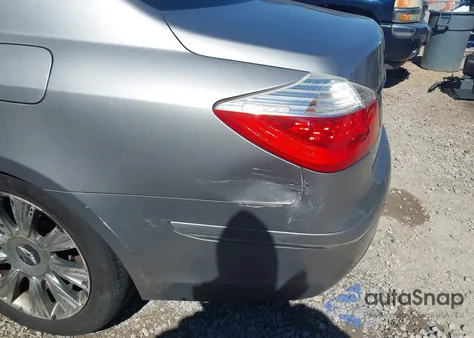 2009 Hyundai Genesis 3.8 z USA, uszkodzony, nr VIN KMHGC46E39U024665